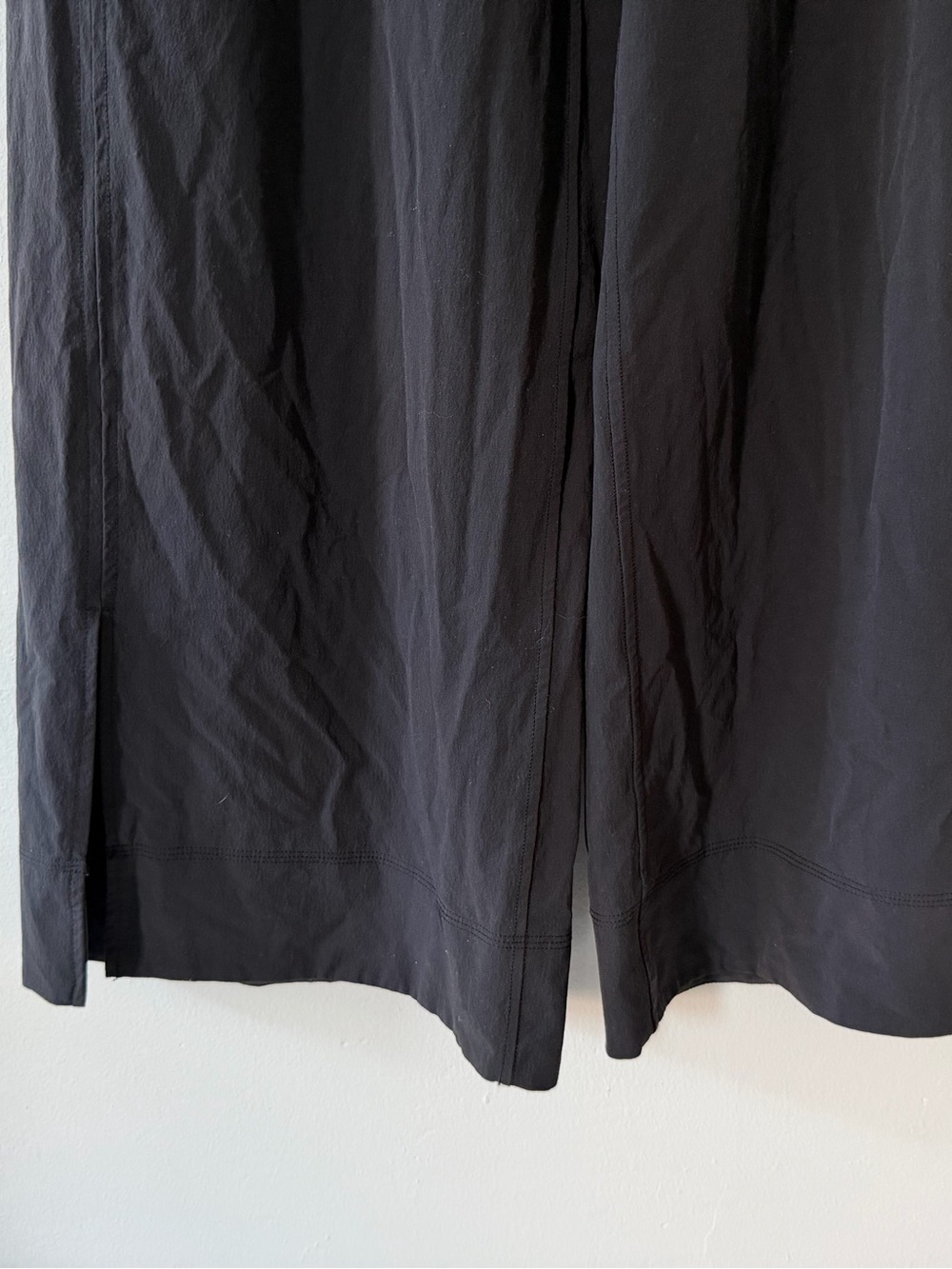 Lululemon Stretch Woven Wide-Leg High-Rise Pant in Black Size Large Track Pants - Picture 4 of 16